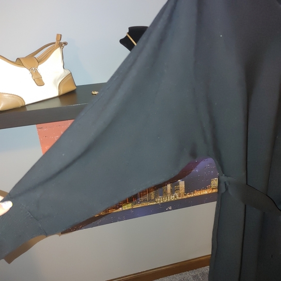 Abbott Elementary Black Midi Knit Dress With Tie Around Waist, Size Medium, NWT - Picture 4 of 9